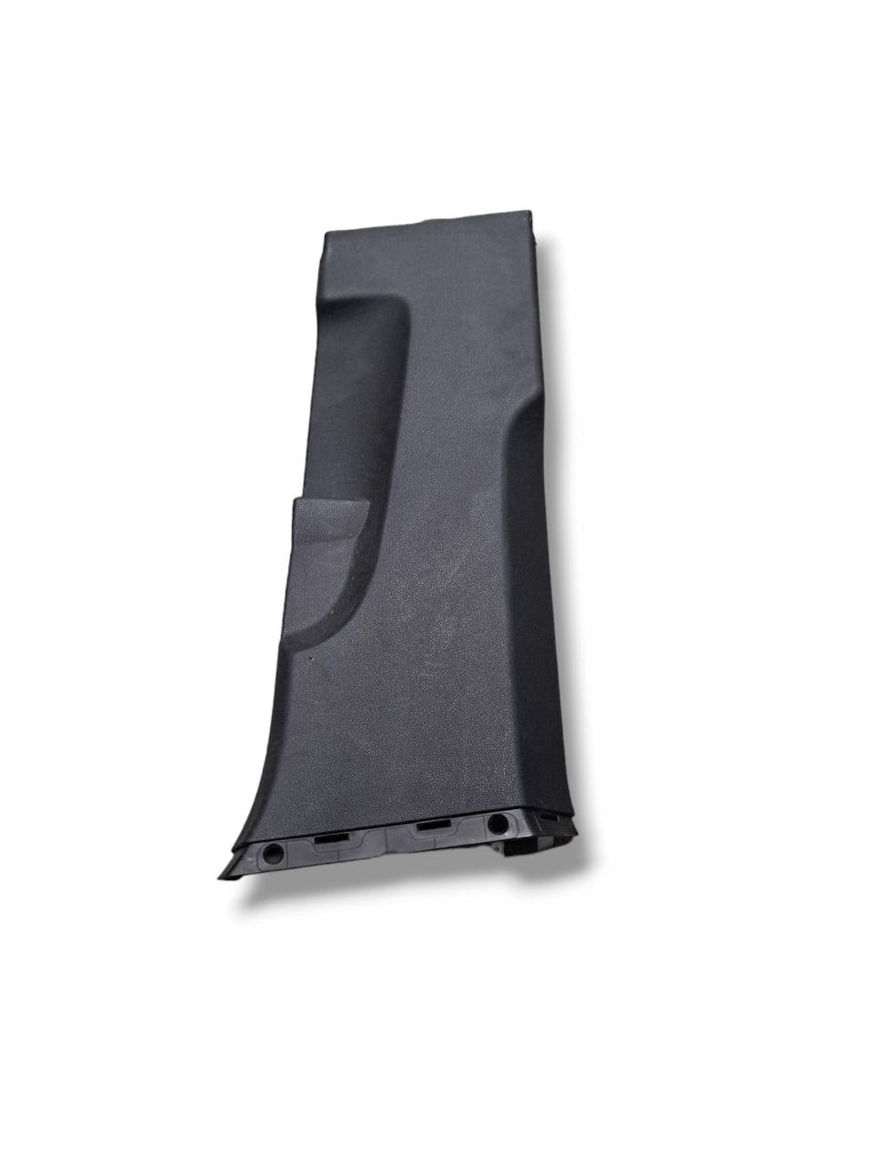 Lower right pillar cover Audi Q3 (2018>) COD:83A867240 - F&P CRASH SRLS - Used Parts