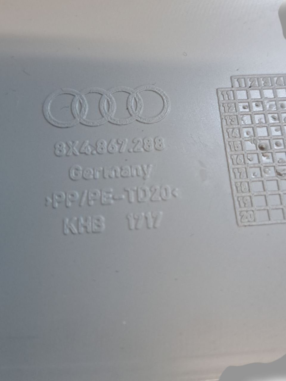 Right Rear Pillar Cover (dx) Audi A1 8X (2010 - 2018) COD:8X4867288 - F&P CRASH SRLS - Used Parts