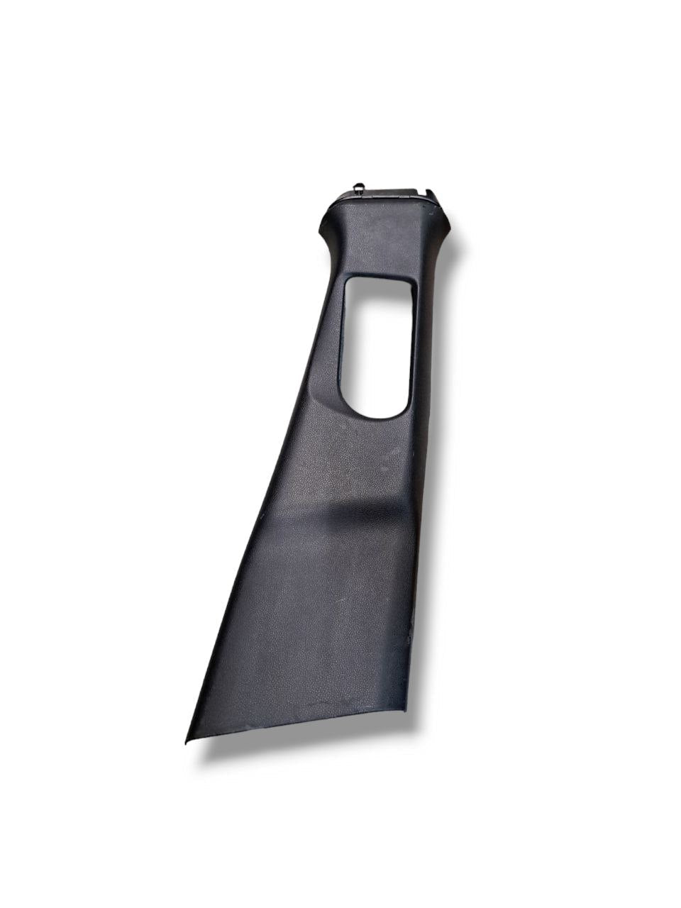 Upper right pillar cover Mercedes - Benz Class A w176 COD:A1766900325 (2012 - 2018) - F&P CRASH SRLS - Used Parts