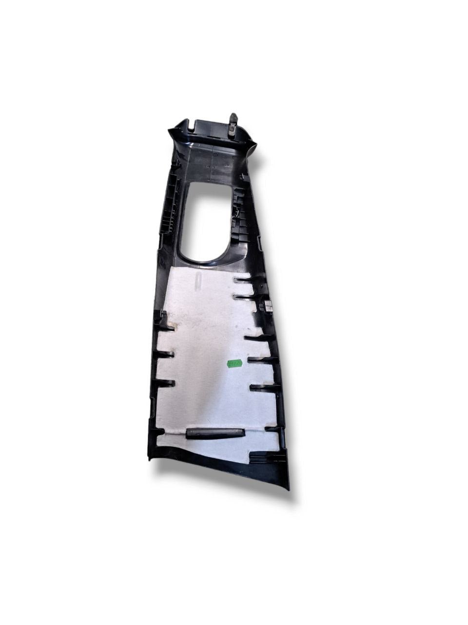 Upper right pillar cover Mercedes - Benz Class A w176 COD:A1766900325 (2012 - 2018) - F&P CRASH SRLS - Used Parts