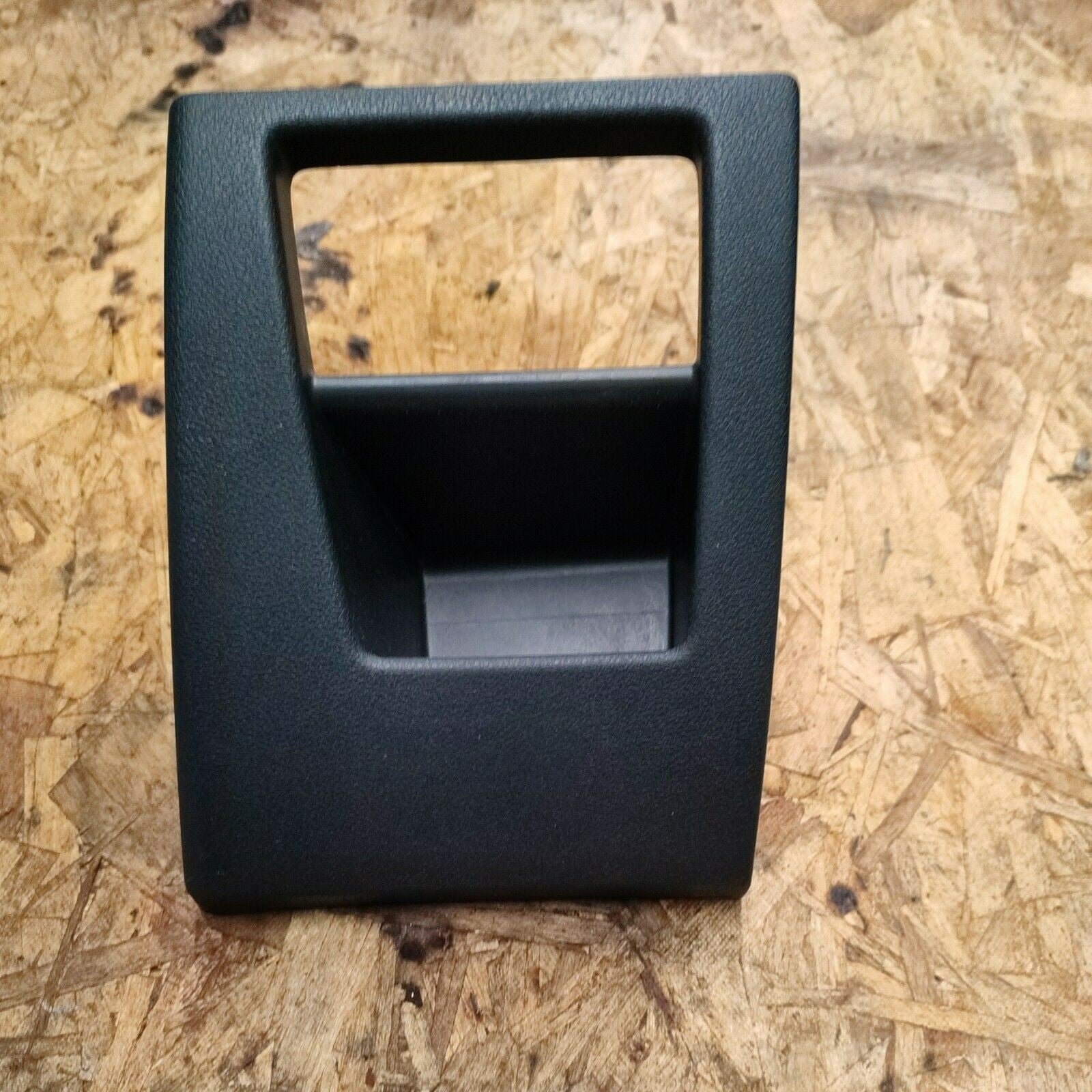 Cover panel of the left front glove compartment door Peugeot 3008 Mk1 2011 - F&P CRASH SRLS - Used Parts