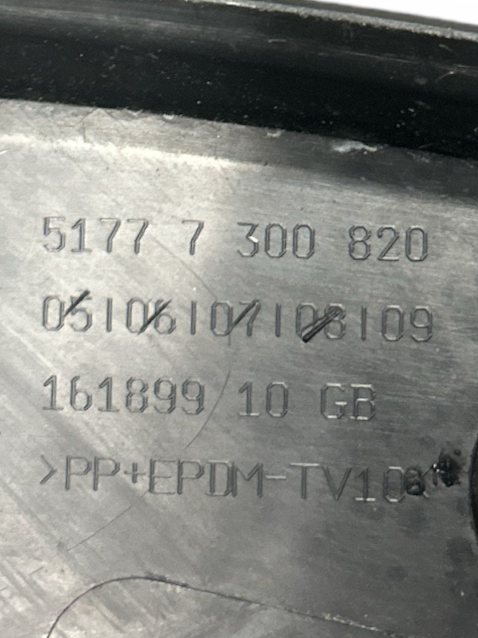 Rivestimento Parafango Anteriore Destro Mini Cooper (F56) (2014 > ) cod.7300820 - F&P CRASH SRLS - Ricambi Usati