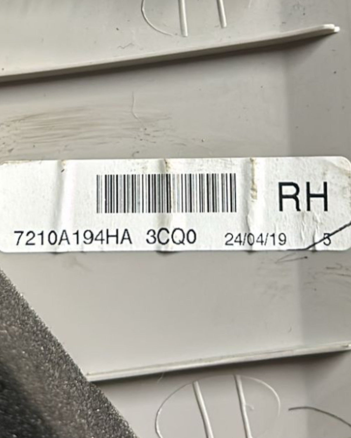 Rivestimento Pilastro A Destro Mitsubishi Space Star (2012 > ) cod.7210A194HA - F&P CRASH SRLS - Ricambi Usati
