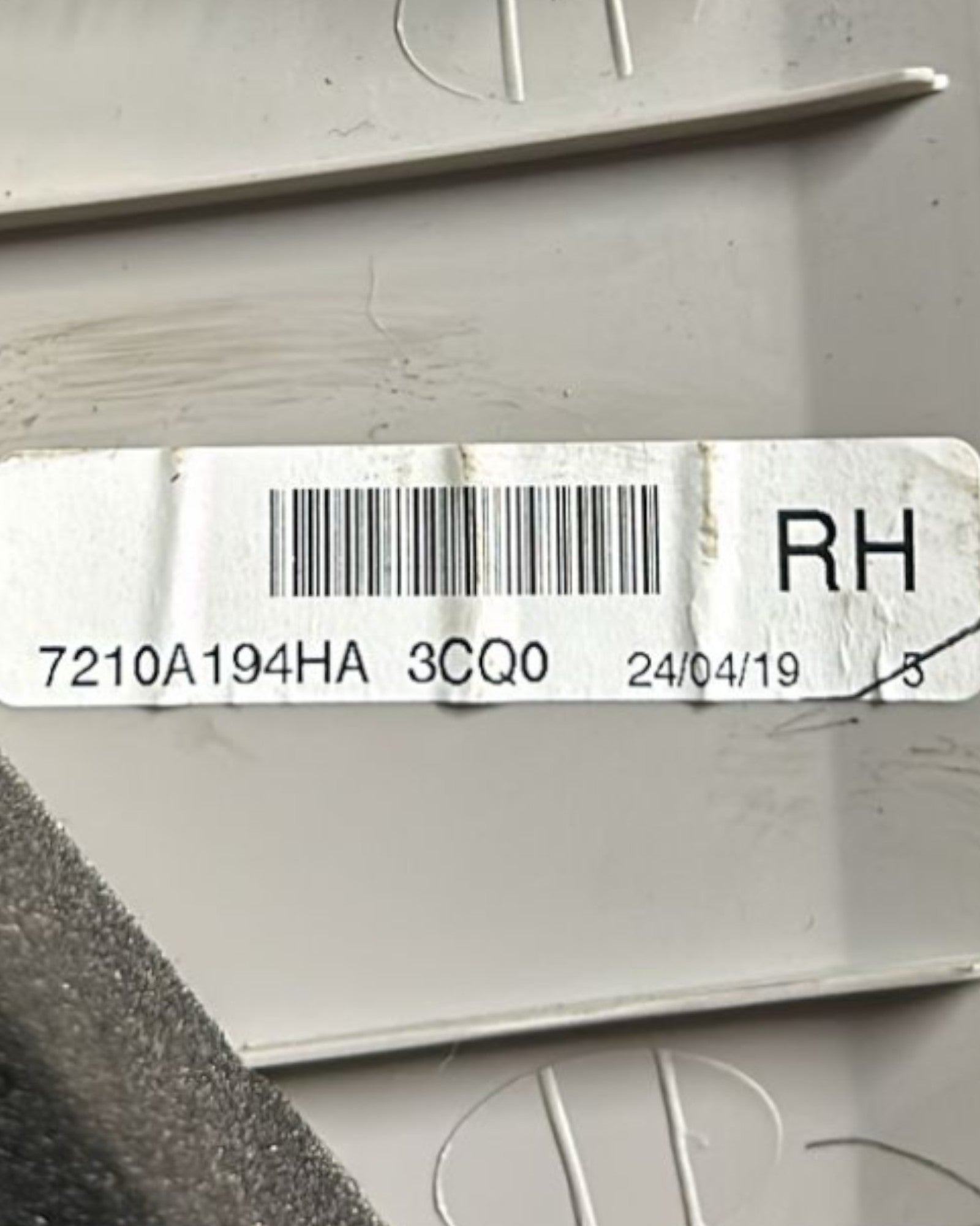 Rivestimento Pilastro A Destro Mitsubishi Space Star (2012 > ) cod.7210A194HA - F&P CRASH SRLS - Ricambi Usati