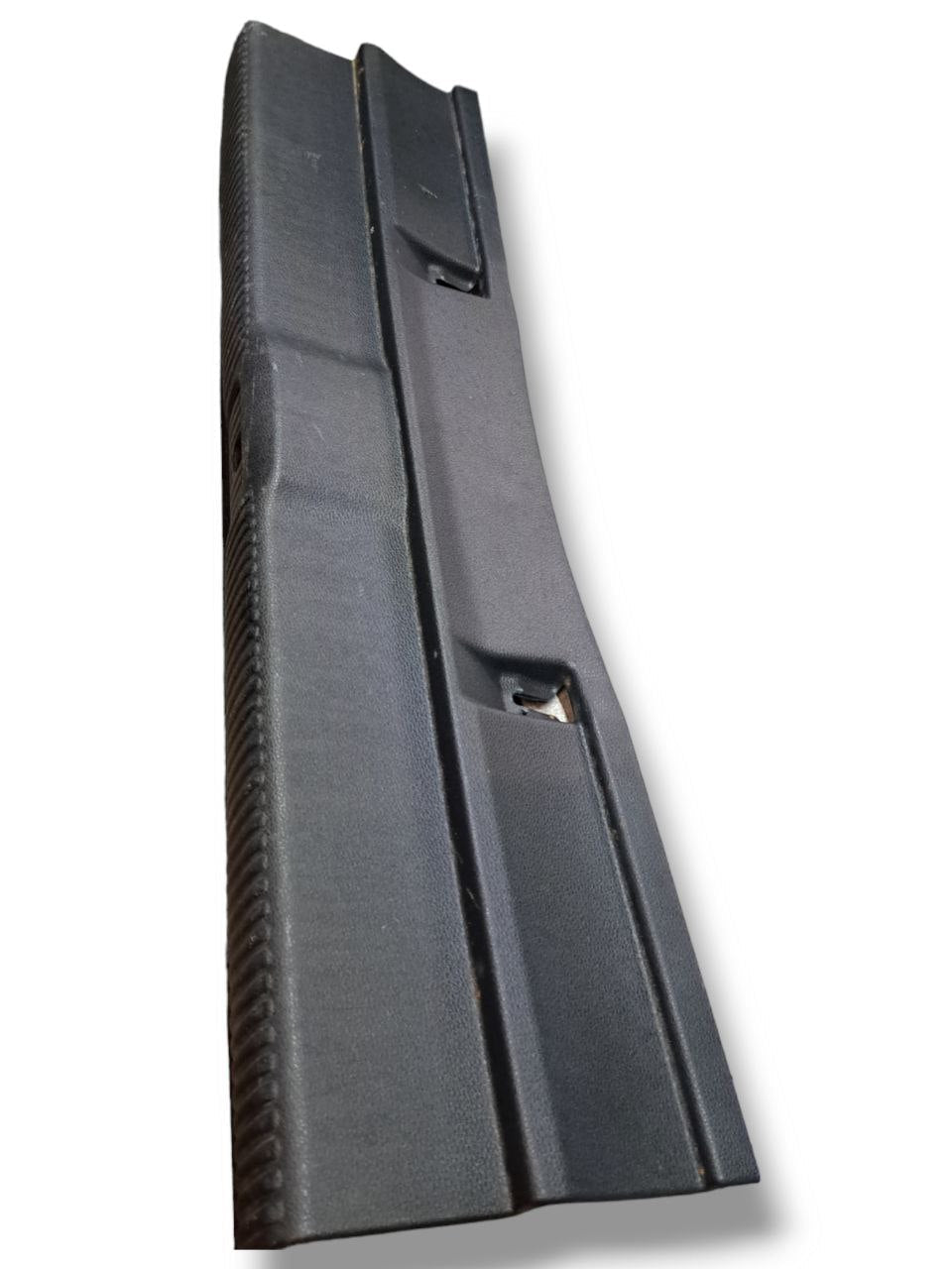 Rivestimento posteriore batticofano Audi A3 8V (2015 - 2020) COD:8V4863471 - F&P CRASH SRLS - Ricambi Usati