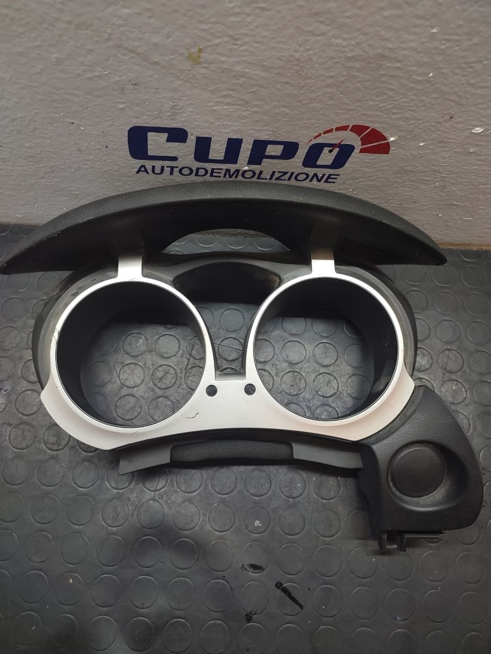 Rivestimento Quadro Contachilometri NISSAN JUKE (2013) Cod:682PR1KZ0A - F&P CRASH SRLS - Ricambi Usati