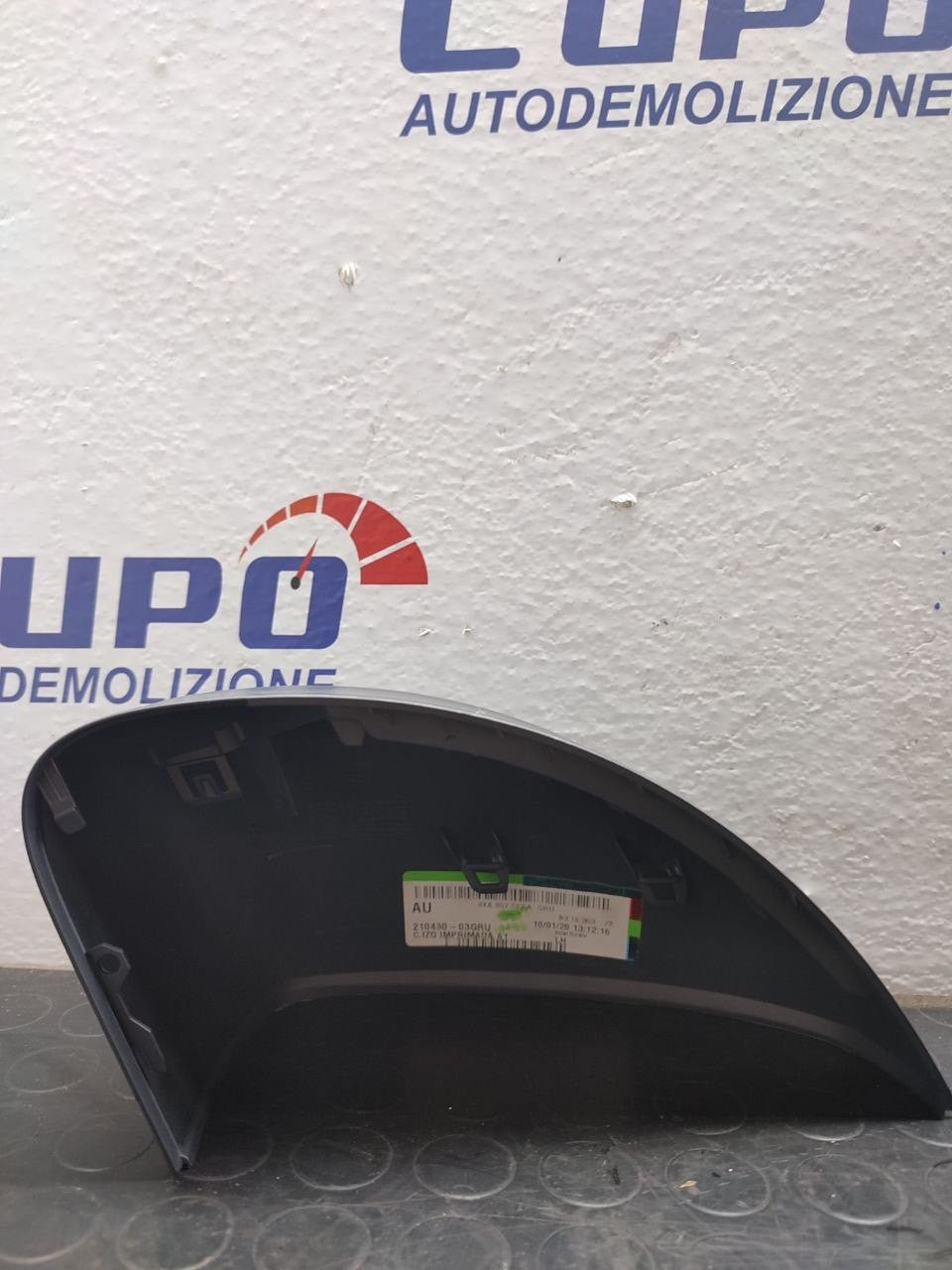 Rivestimento specchietto sinistro AUDI A1 (2010) - F&P CRASH SRLS - Ricambi Usati