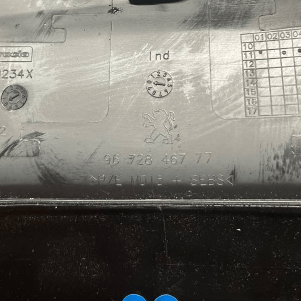 Upper coating Steering Column Peugeot 208 I (2012 to 2015) code: 9672846777 - F&P CRASH SRLS - Used Parts