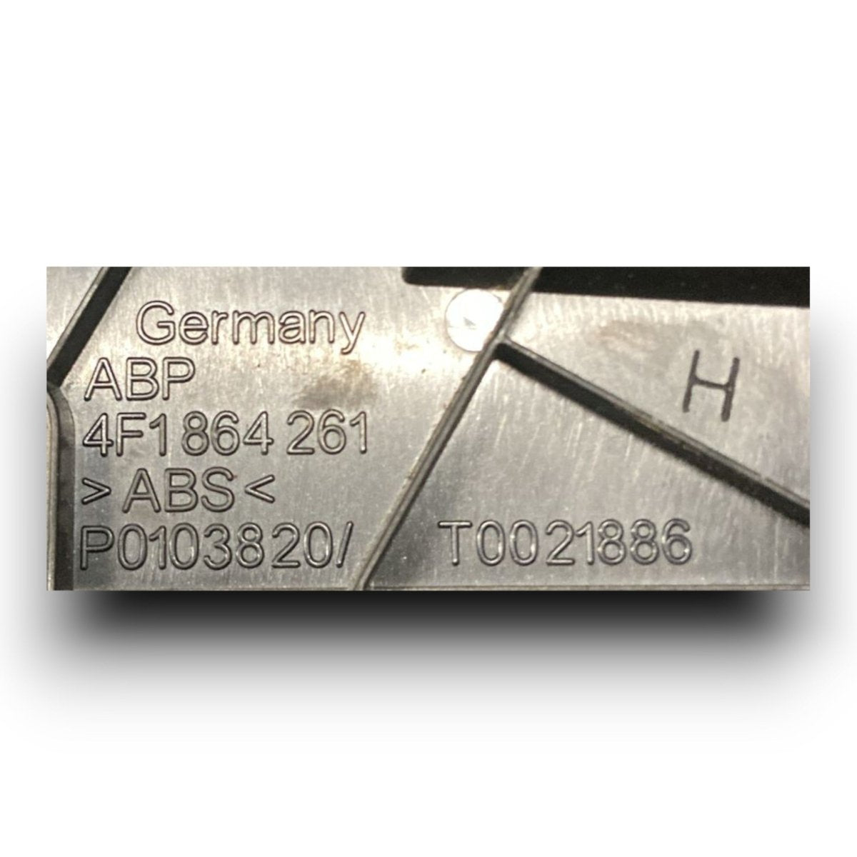 Rivestimento tunnel centrale + freno di stazionamento + pulsanti audi a6 c6 cod . t0021886 (2004 > 2011) - F&P CRASH SRL - Ricambi Usati