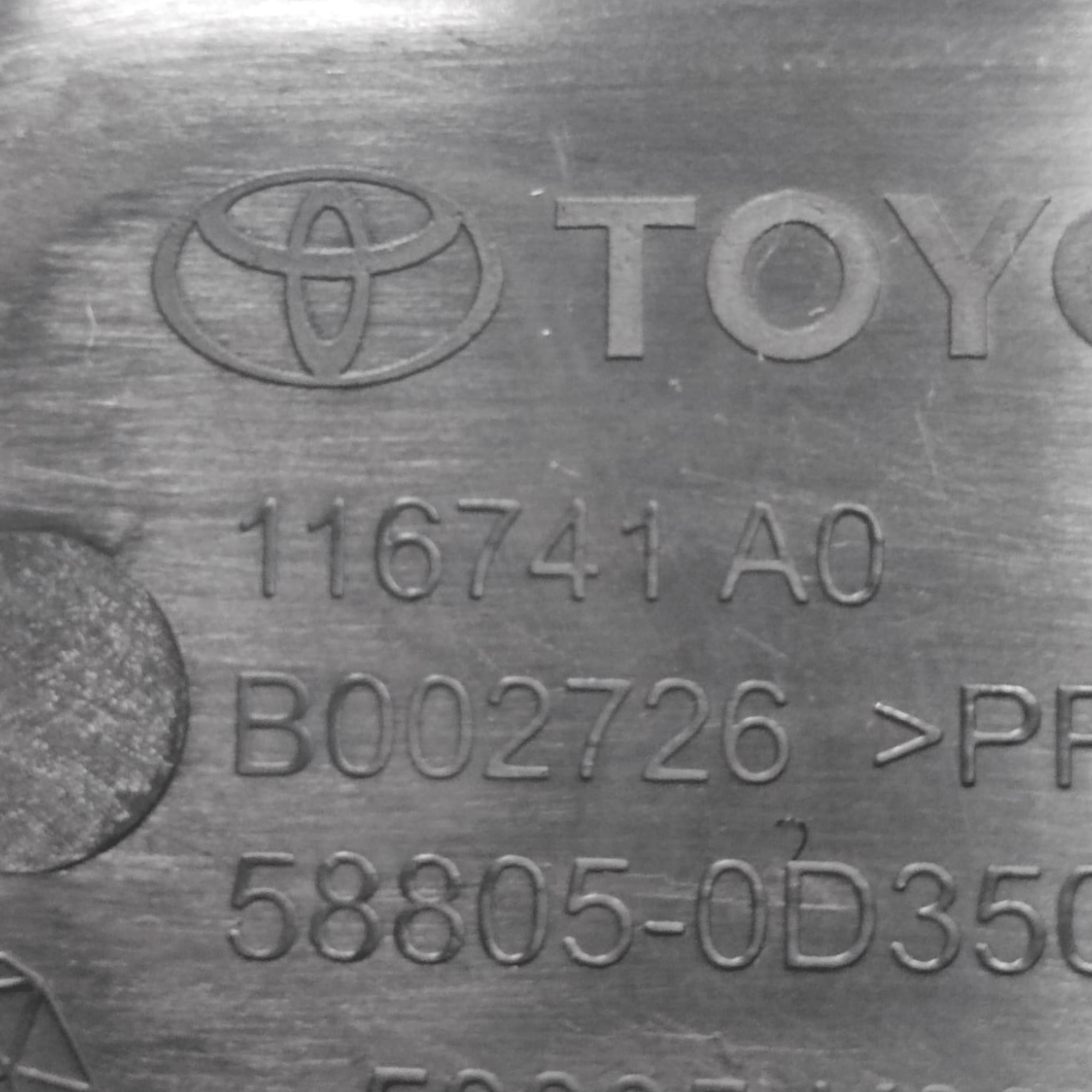 Rivestimento Tunnel Centrale Toyota Yaris Cross COD: 116741A0 (2020 - ) - F&P CRASH SRLS - Ricambi Usati