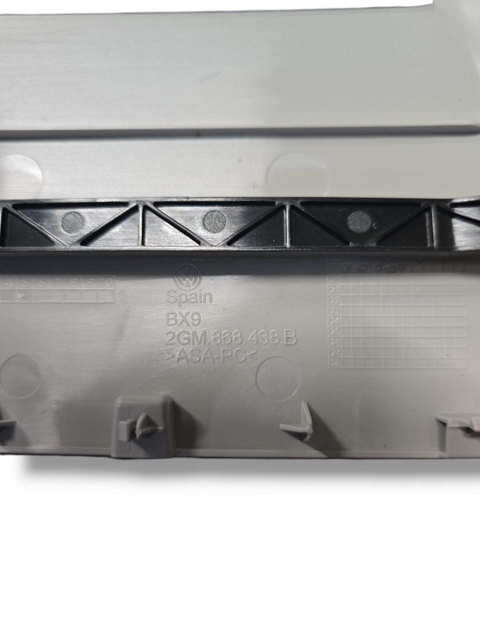 RIVESTIMETO / MODANATURA SPECCHIETTO INTERNO VOLKSWAGEN T - CROSS Cod : 2GM868438B (2019>) - F&P CRASH SRLS - Ricambi Usati