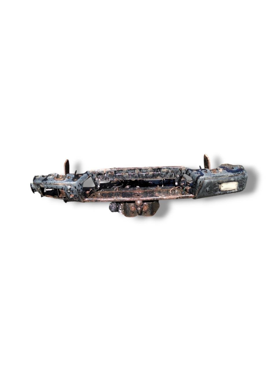Sbarra di rinforzo posteriore / Gancio traino a scomparsa Isuzu D - Max SL (2002 - 2011) - F&P CRASH SRLS - Ricambi Usati