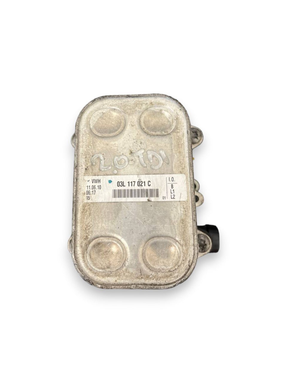 Scambiatore Radiatore Olio Volkswagen Golf VI / Volkswagen Polo / Volkswagen Passat / Audi A4 B8 / Skoda Octavia / Audi Q3 / Audi TT / 2.0 tdi (2008 al 2012) cod: 03L117021C - F&P CRASH SRLS - Ricambi Usati