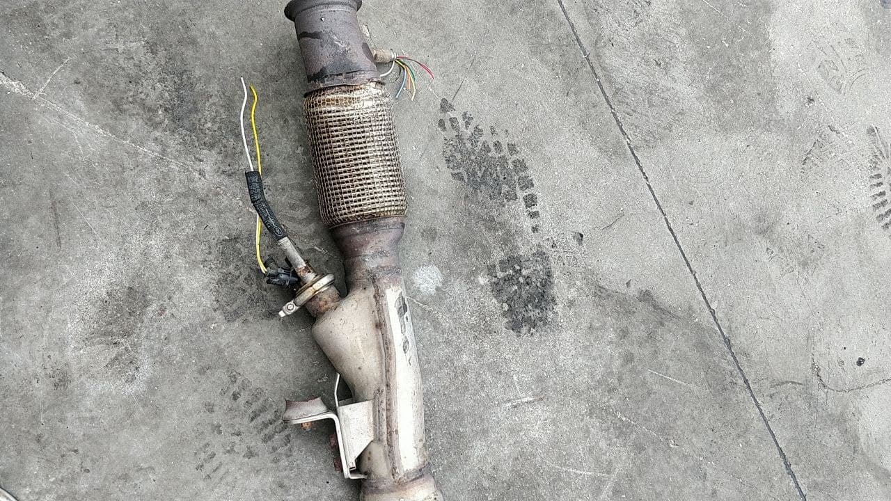 Exhaust + central catalyst + probes Mercedes class C w205 250 cdi code a2054900614 - F&P CRASH SRLS - Used Parts