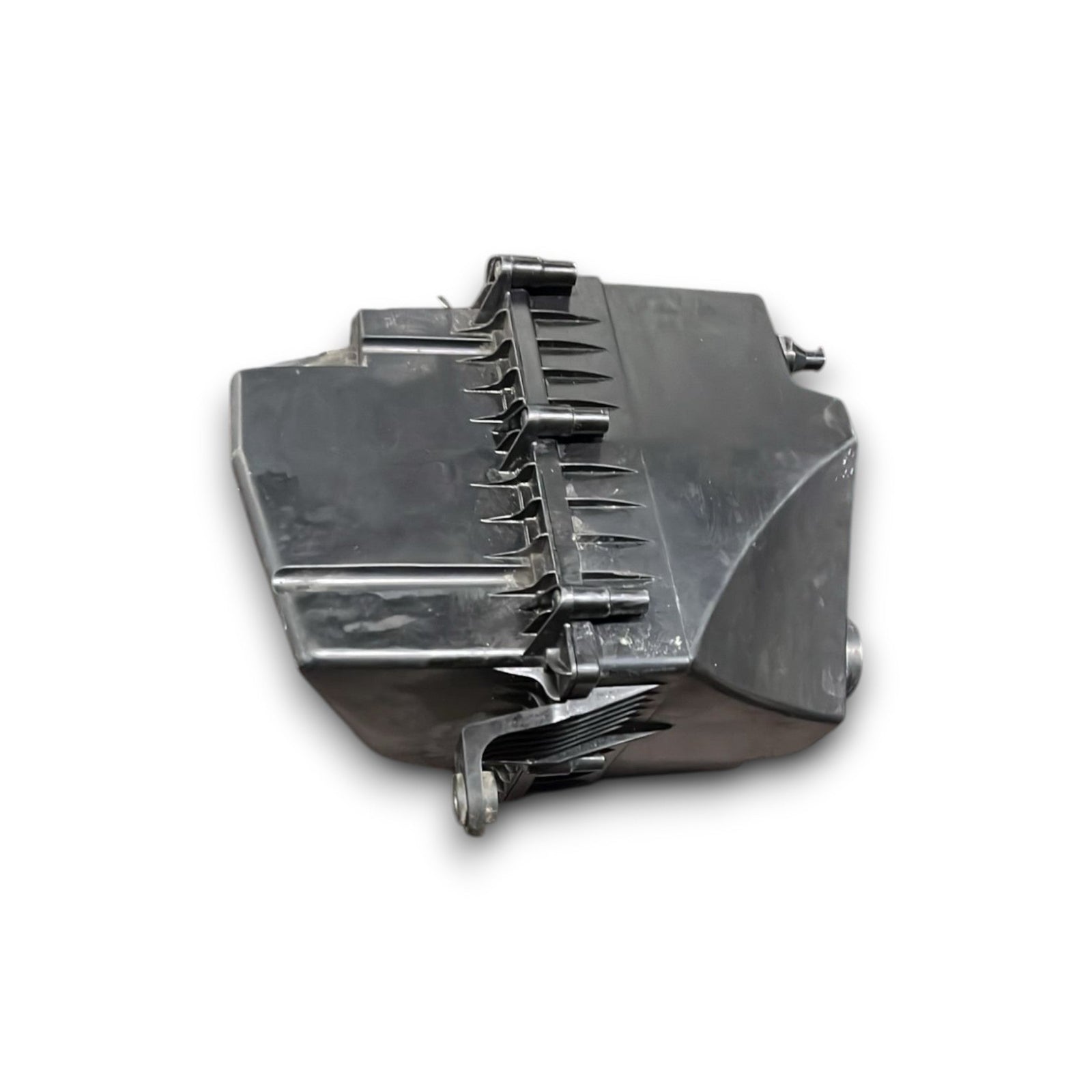 Air filter box / Complete filter box Jaguar F - Pace code: GX739600DB 2.0 Diesel (2016 > ) - F&P CRASH SRLS - Used Parts