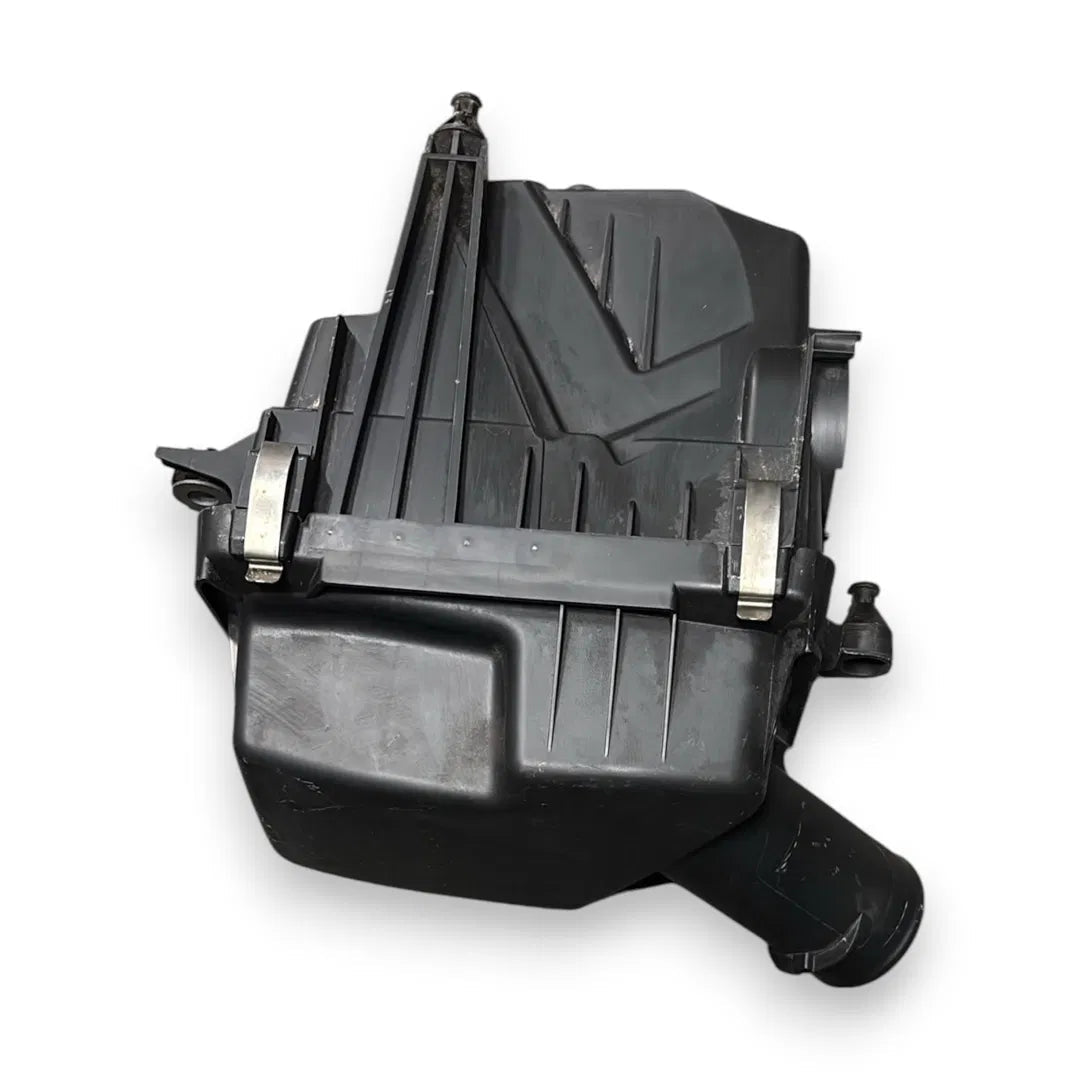 Scatola filtro aria completa Renault Clio 5ª Serie 2019–2024 OEM 165004357R - F&P CRASH SRL - Ricambi Usati