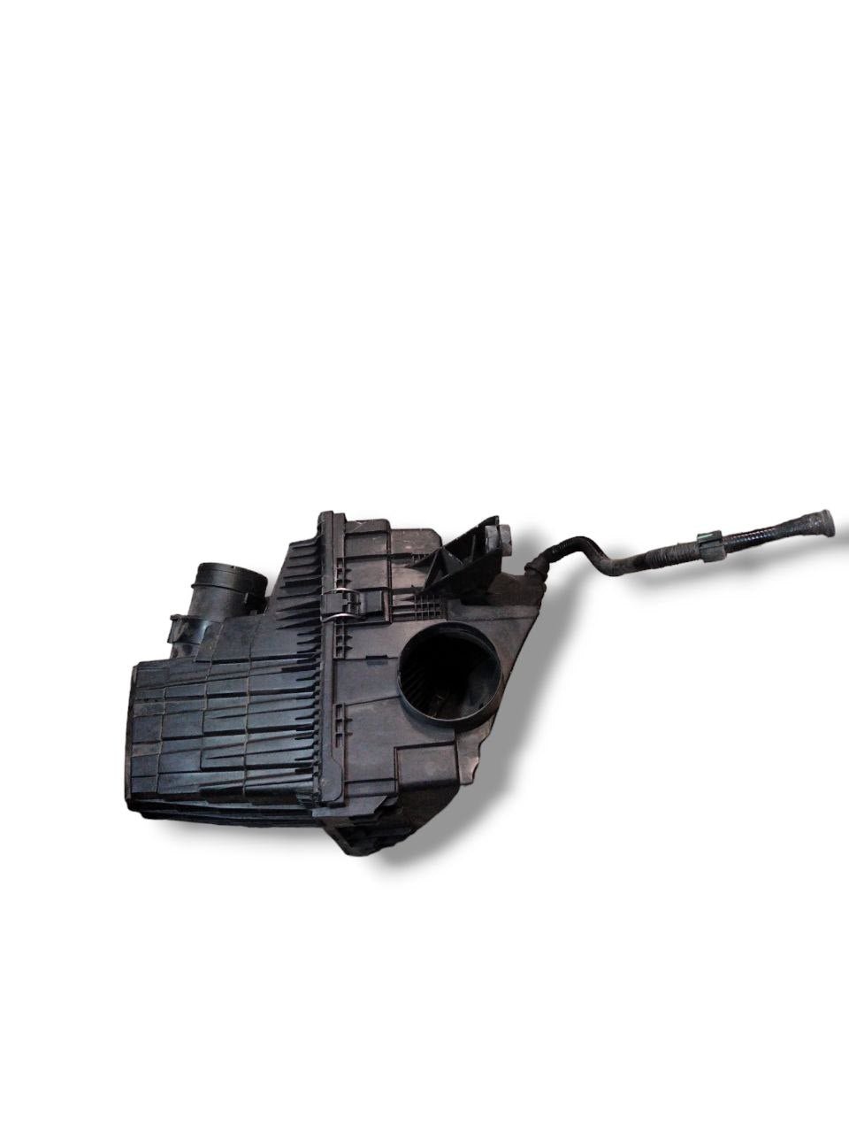 Scatola filtro aria Volkswagen Transporter 2.0 Diesel ( 2014 > ) cod.7E0129601AA - F&P CRASH SRLS - Ricambi Usati