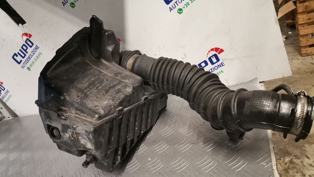 Scatola filtro Renault Megane III 1.5 cod: 8200947663 - F&P CRASH SRLS - Ricambi Usati