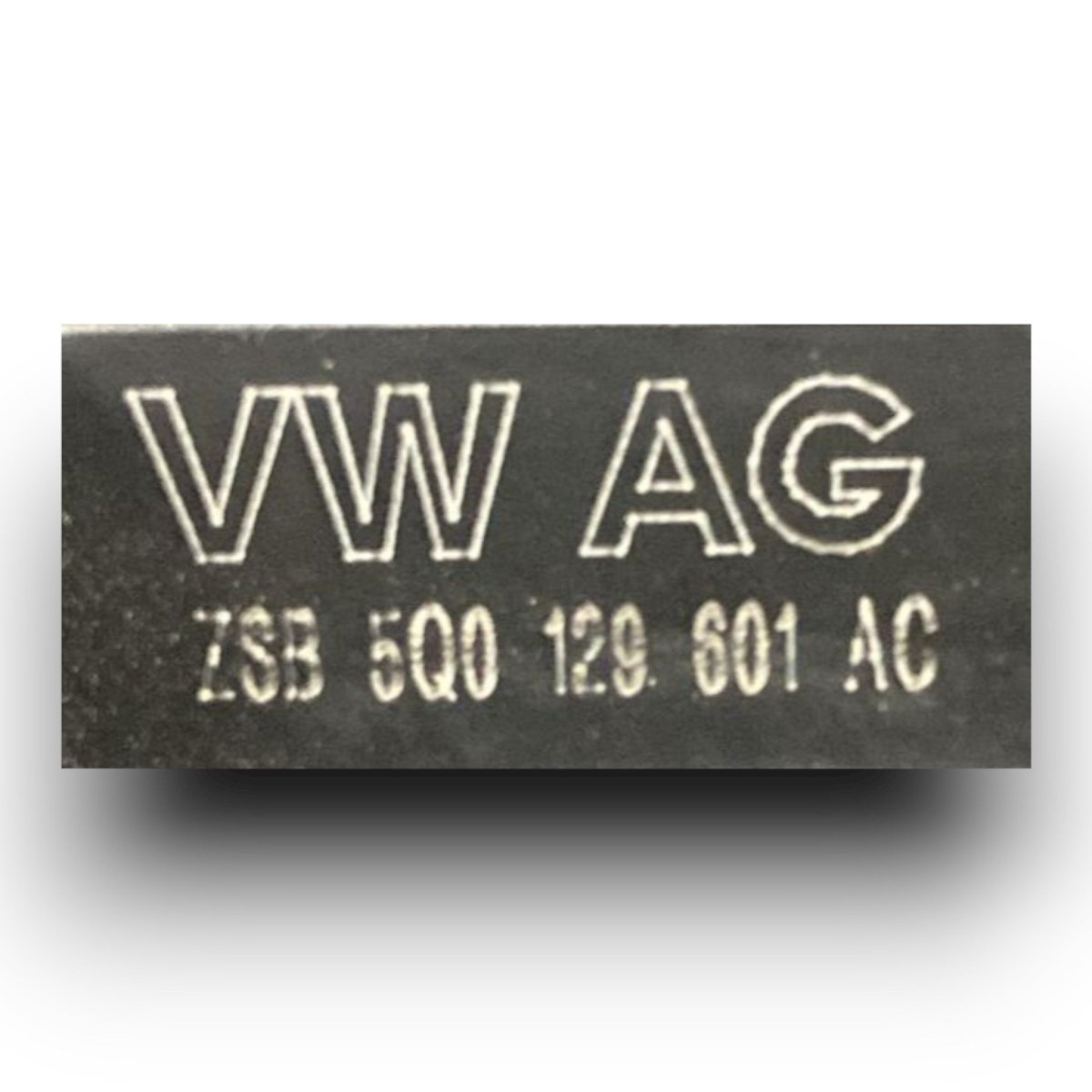 Scatola filtro volkswagen golf VII cod . 5q0129601ac 1.6 diesel (2012 > 2021) - F&P CRASH SRL - Ricambi Usati
