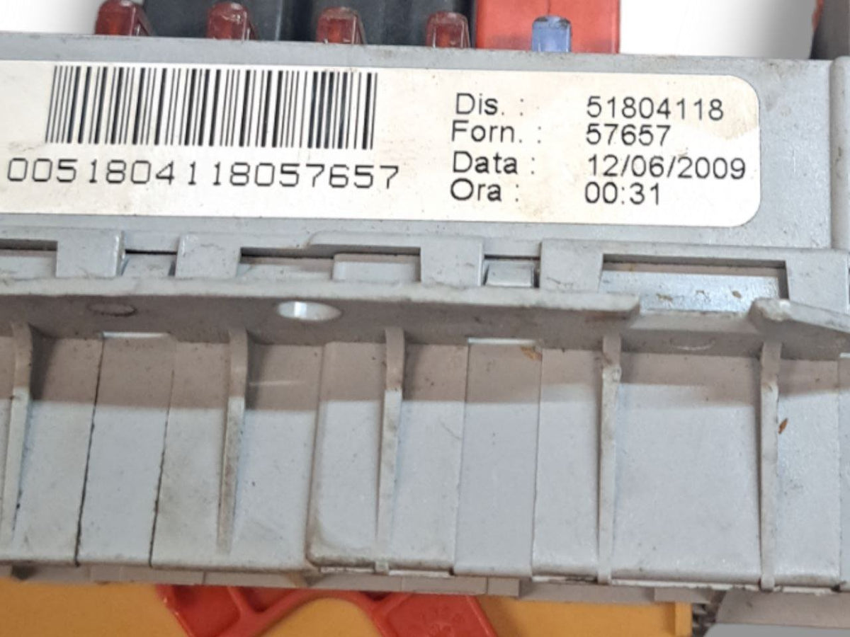 Fuse Box / Fuse Holder Unit Fiat Croma 1.9 Diesel (2007 - 2010) COD:51804118 - F&P CRASH SRLS - Used Parts