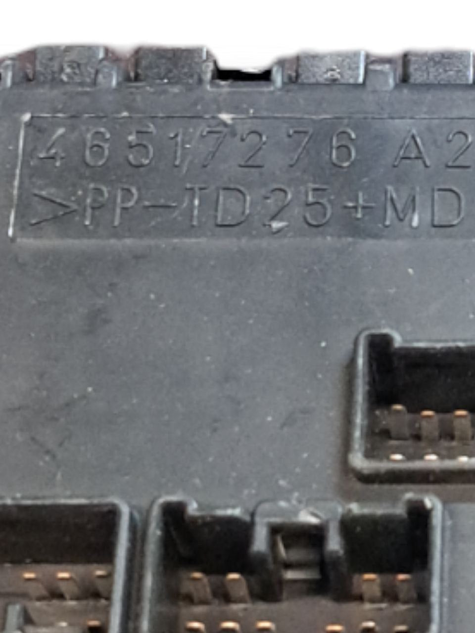 Fuse Box / Fuse Holder Unit Fiat Multipla 1.9 Diesel (1998 - 2003) COD:46517276 - F&P CRASH SRLS - Used Spare Parts