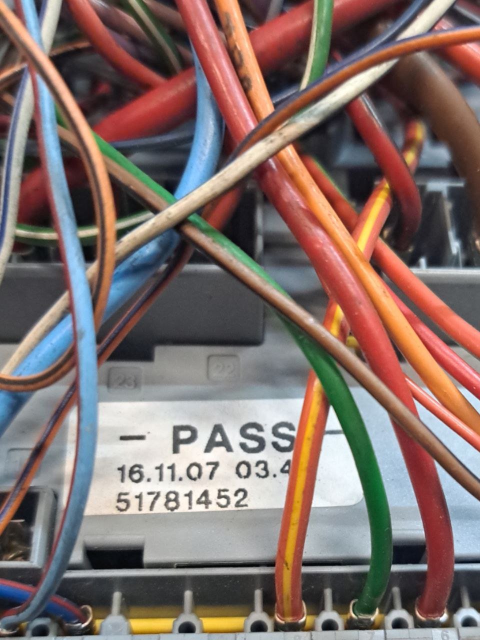 Fuse Box / Fuse Holder Unit Fiat Panda 169 1.2 Petrol (2007) COD:51781452 - F&P CRASH SRLS - Used Parts