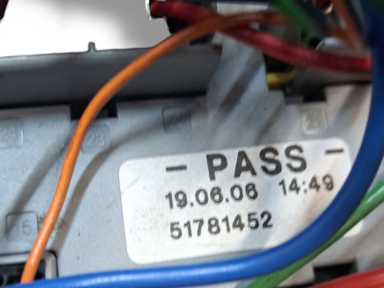 Fuse Box / Fuse Holder Unit Fiat Panda 169 1.2 Petrol (2007) CODE:51781452 - F&P CRASH SRLS - Used Parts
