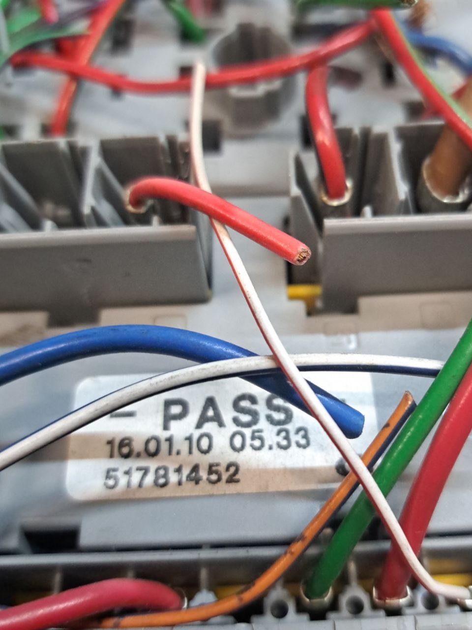 Fuse Box / Fuse Holder Unit Fiat Panda 169 1.2 Petrol (2010) COD:51781452 - F&P CRASH SRLS - Used Parts