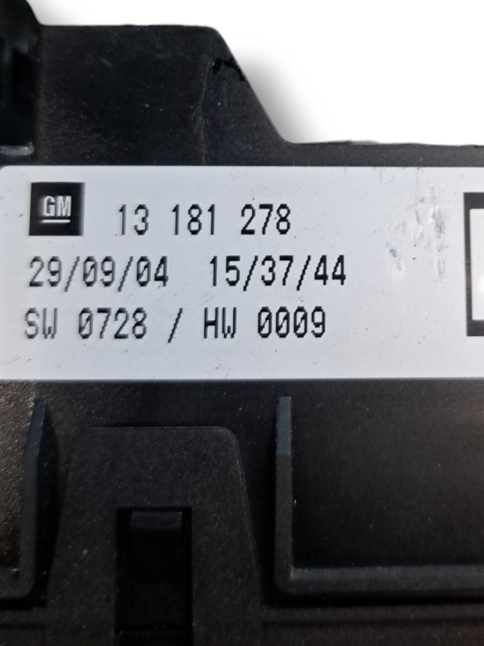 Fuse Box Central Unit Fuse Holder Opel Astra H 1.7 Diesel (2004) COD:13181278 - F&P CRASH SRLS - Used Parts