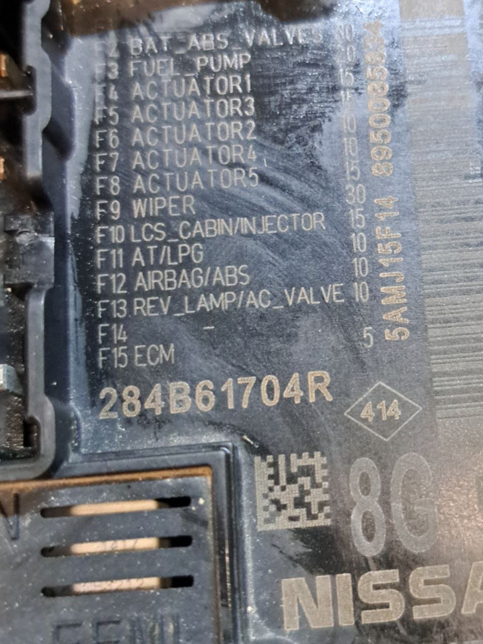 Fuse Box / Fuse Holder Unit Renault Clio V 1.5 Diesel (2019>) COD:284B61704R - F&P CRASH SRLS - Used Parts