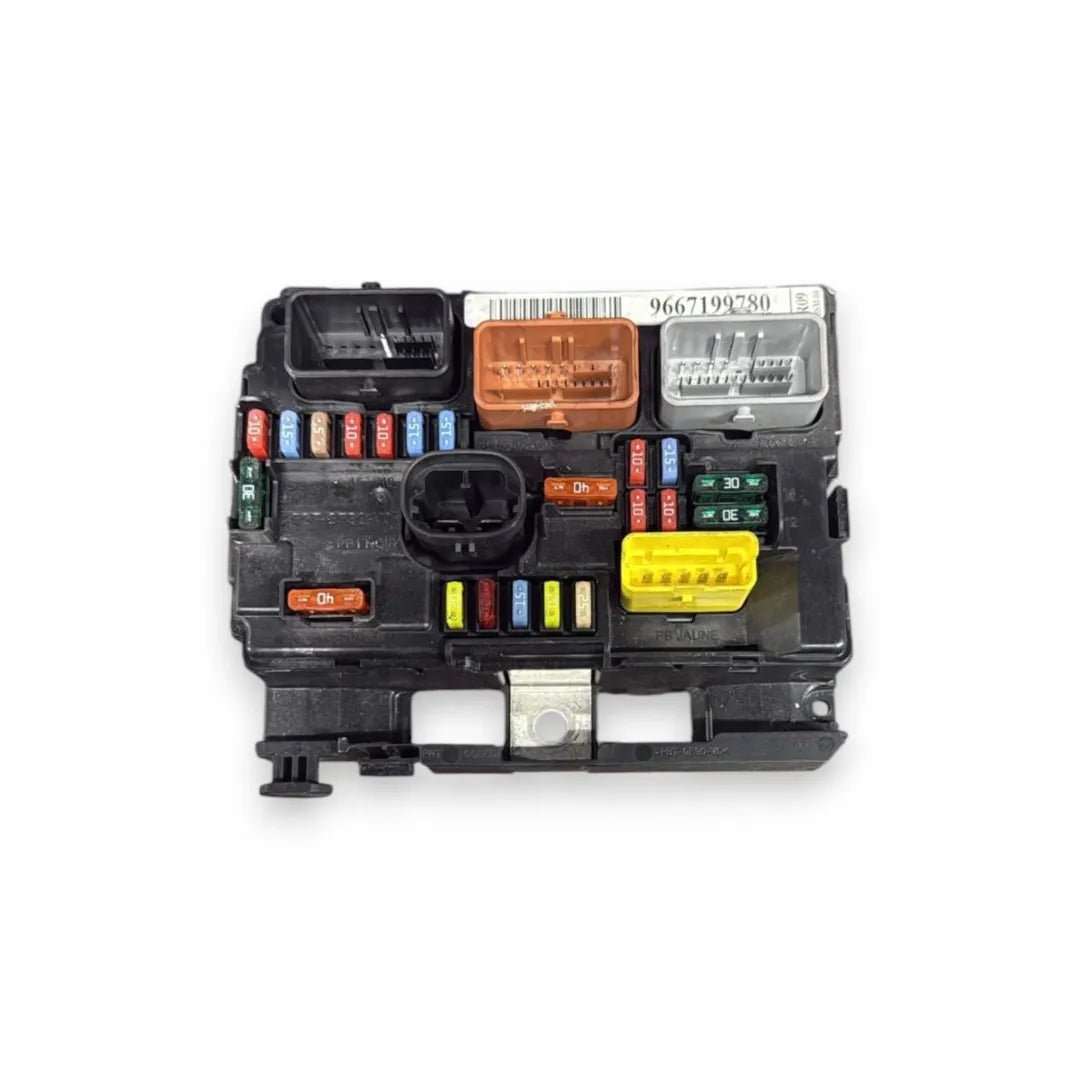 Scatola fusibili Citroën C3 2ª Serie 2009–2013 cod. 9667199780