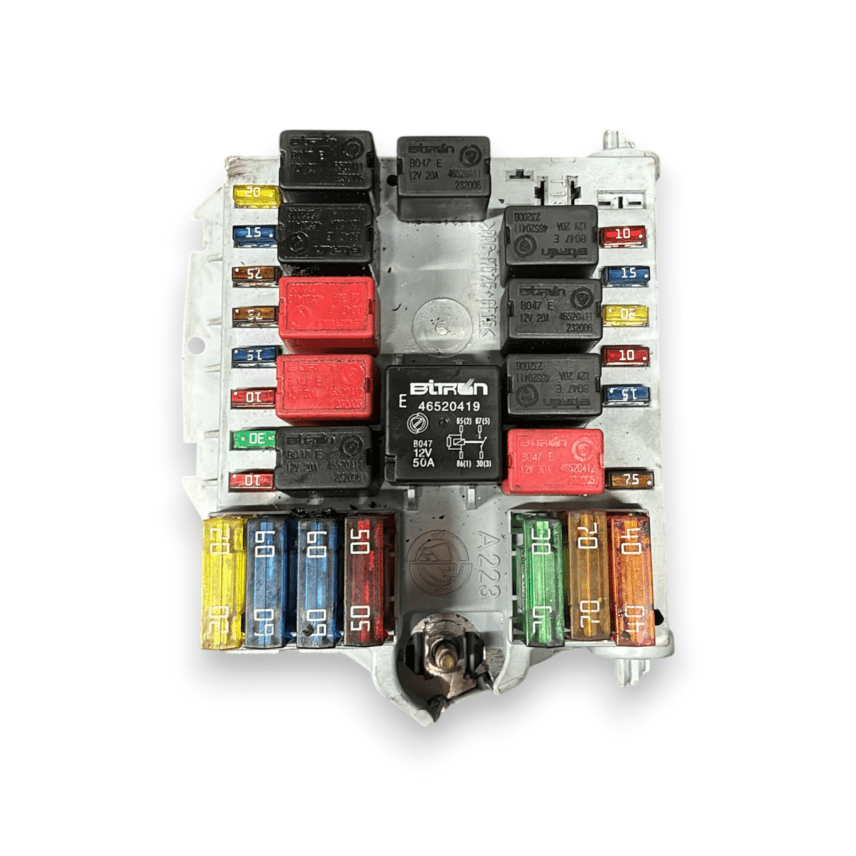 Scatola fusibili fiat punto (188) 1.2 benzina cod:46835599 (1999 - 2011) - F&P CRASH SRL - Ricambi Usati