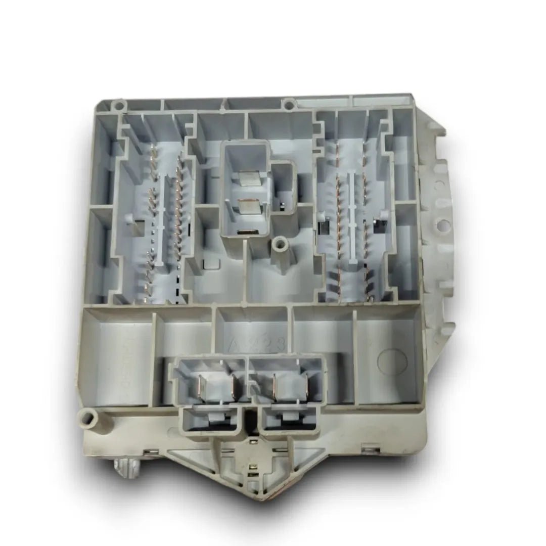 Dettaglio Scatola fusibili Fiat Punto Classic 2007–2011 cod. 46835593 - foto 2