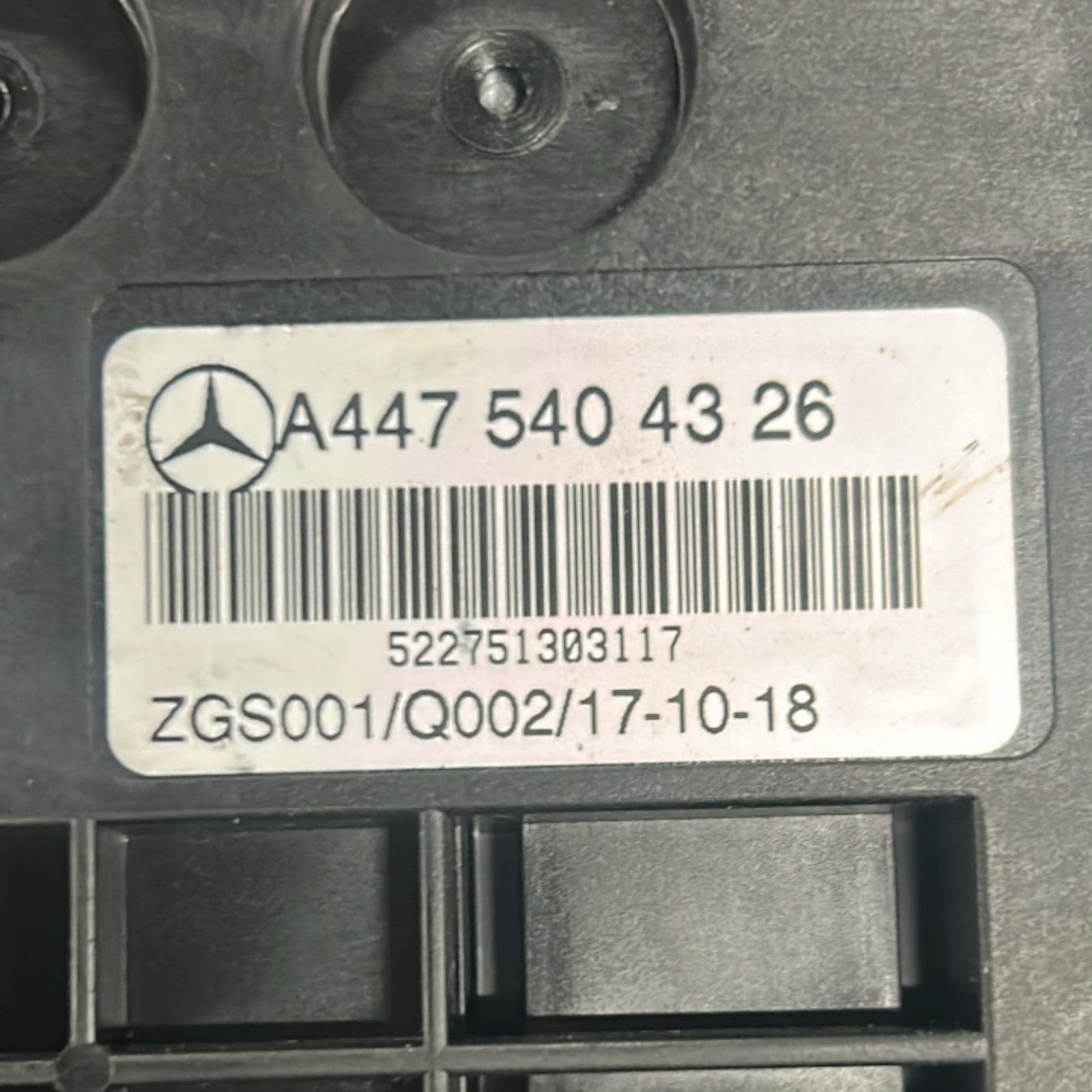 Scatola Fusibili Mercedes Benz Classe V (W447) cod.A4475404326 2.2 Diesel (2014 > ) - F&P CRASH SRLS - Ricambi Usati