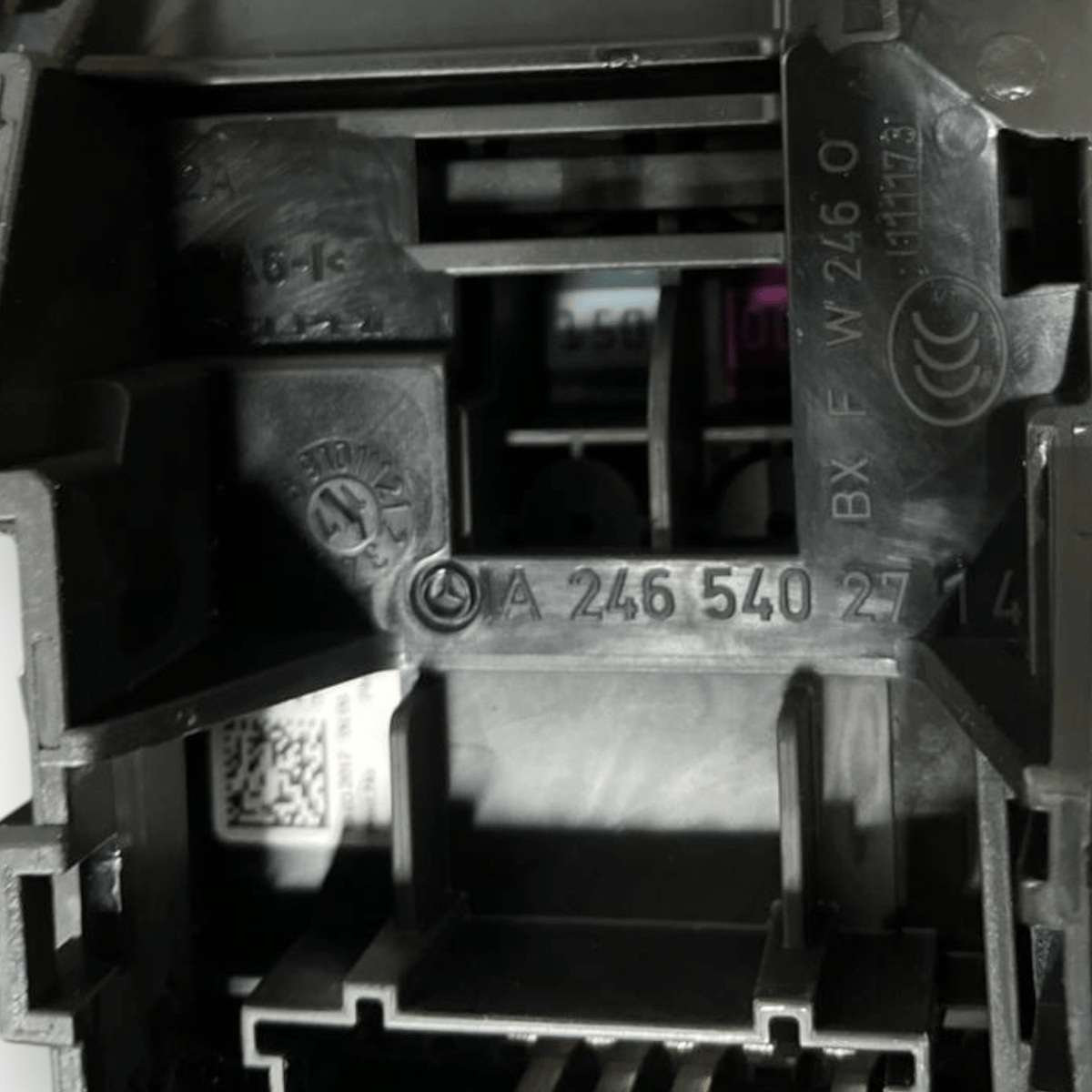 Scatola Fusibili Mercedes - Benz Gla X156 2.2 Diesel (2013 al 2019) cod: A2465402714 - F&P CRASH SRLS - Ricambi Usati