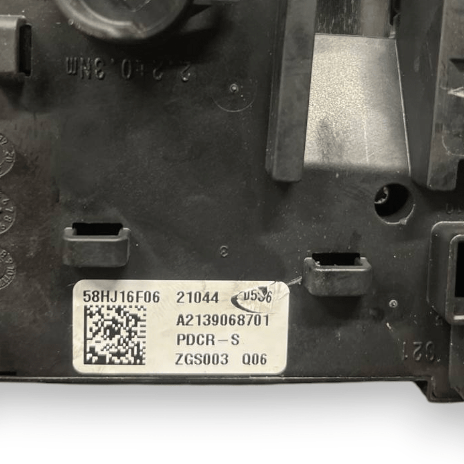 Scatola Fusibili Mercedes - Benz Glc C253 2.0 Diesel - Hybrid (2016 al 2023) cod: A2139068701 - F&P CRASH SRLS - Ricambi Usati