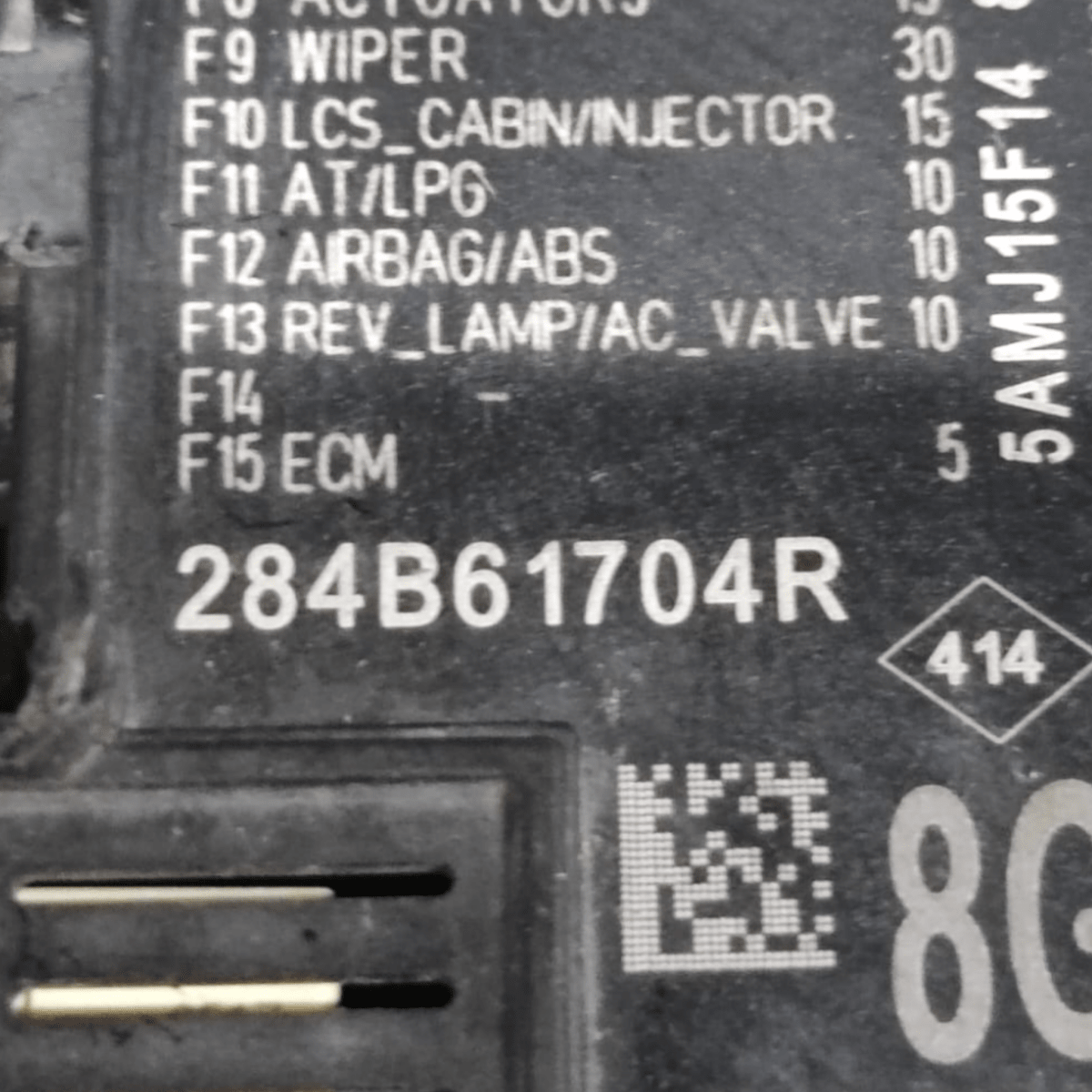 Scatola fusibili renault clio v 1.0 benzina cod: 284b61704r (2019 - ) - F&P CRASH SRL - Ricambi Usati