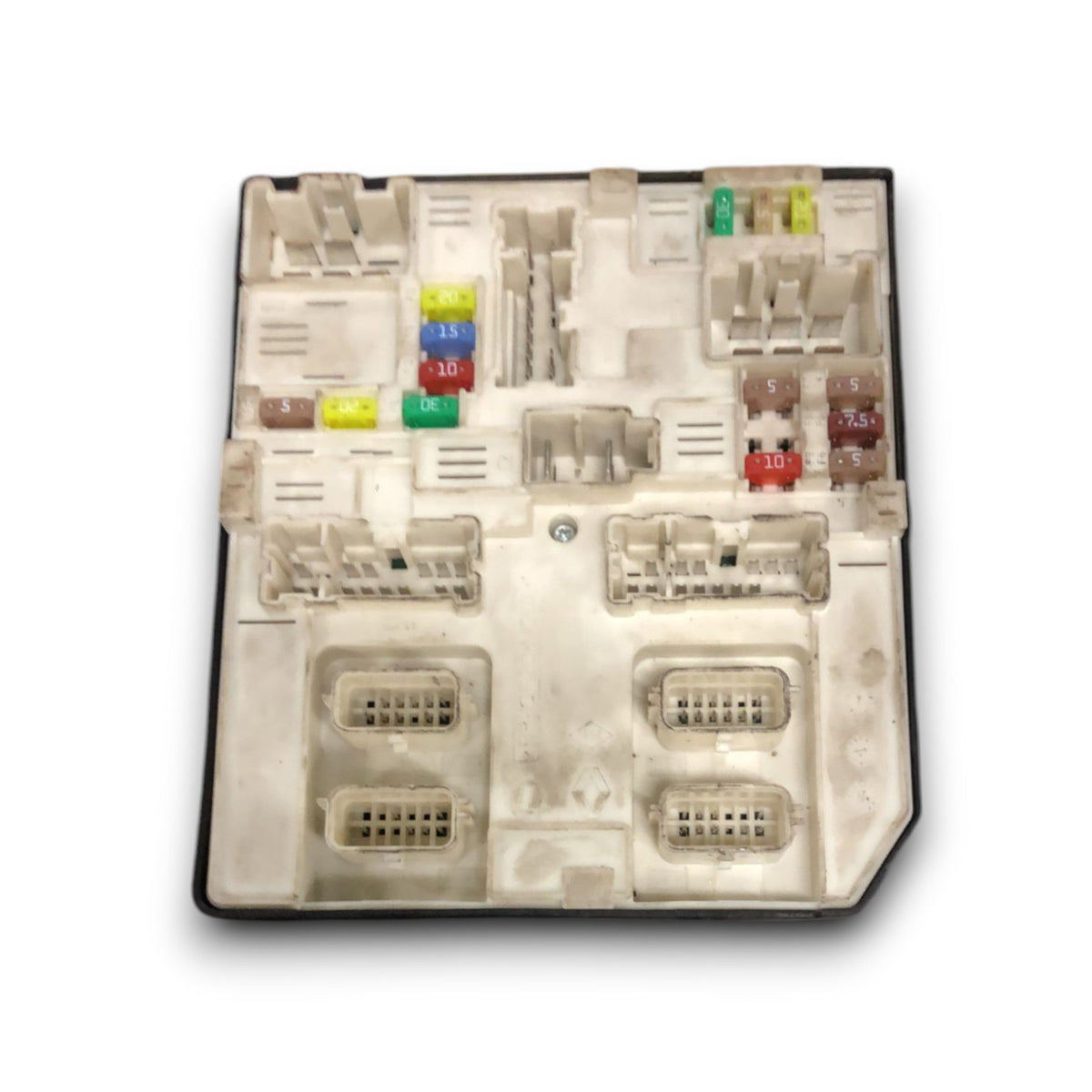 Scatola Fusibili Renault Master 2.3 Diesel (2019 >) cod:284B63007R - F&P CRASH SRLS - Ricambi Usati