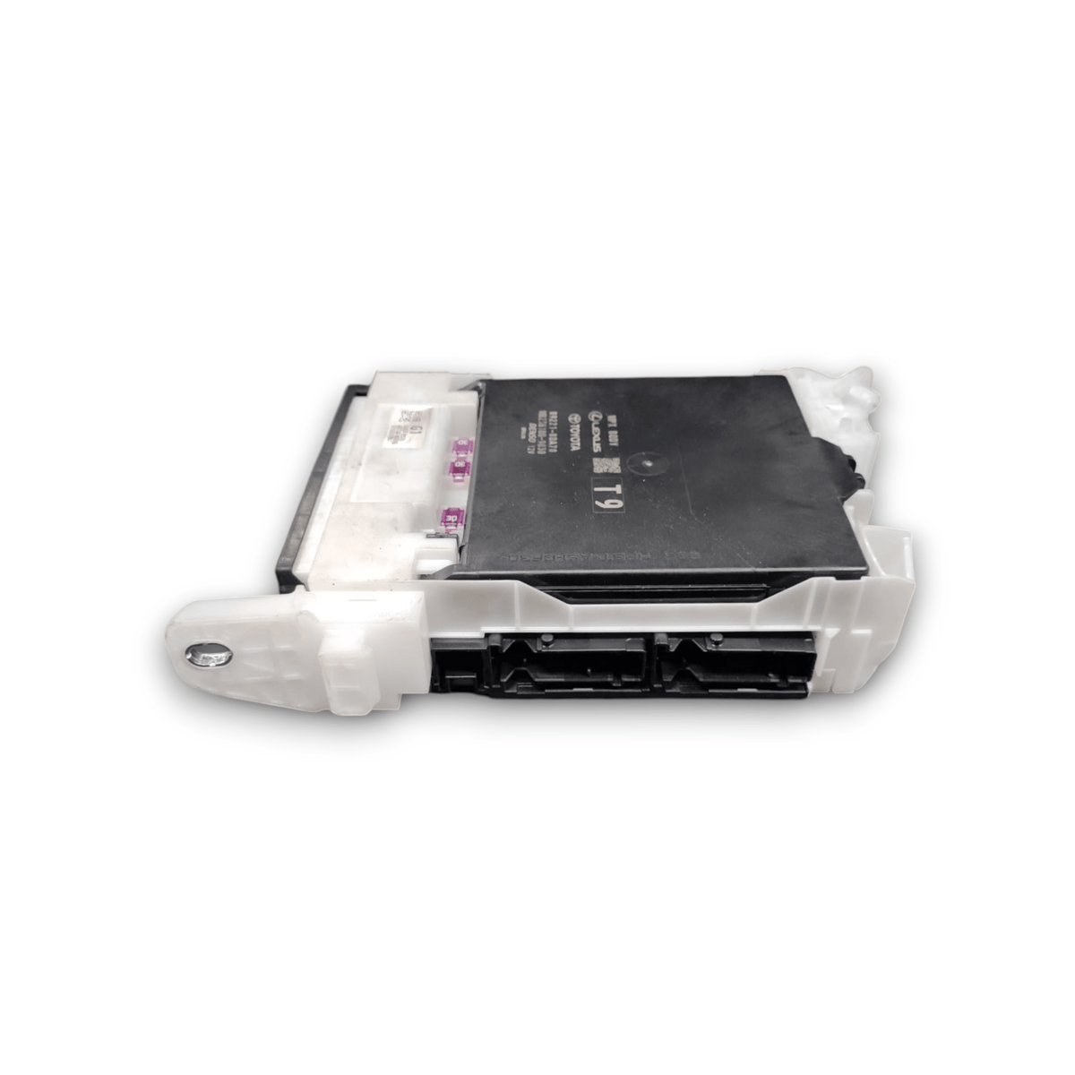 Toyota Yaris Cross 1.5 Hybrid Fuse Box COD: 892210DA70 (2020 - ) - F&P CRASH SRLS - Used Parts