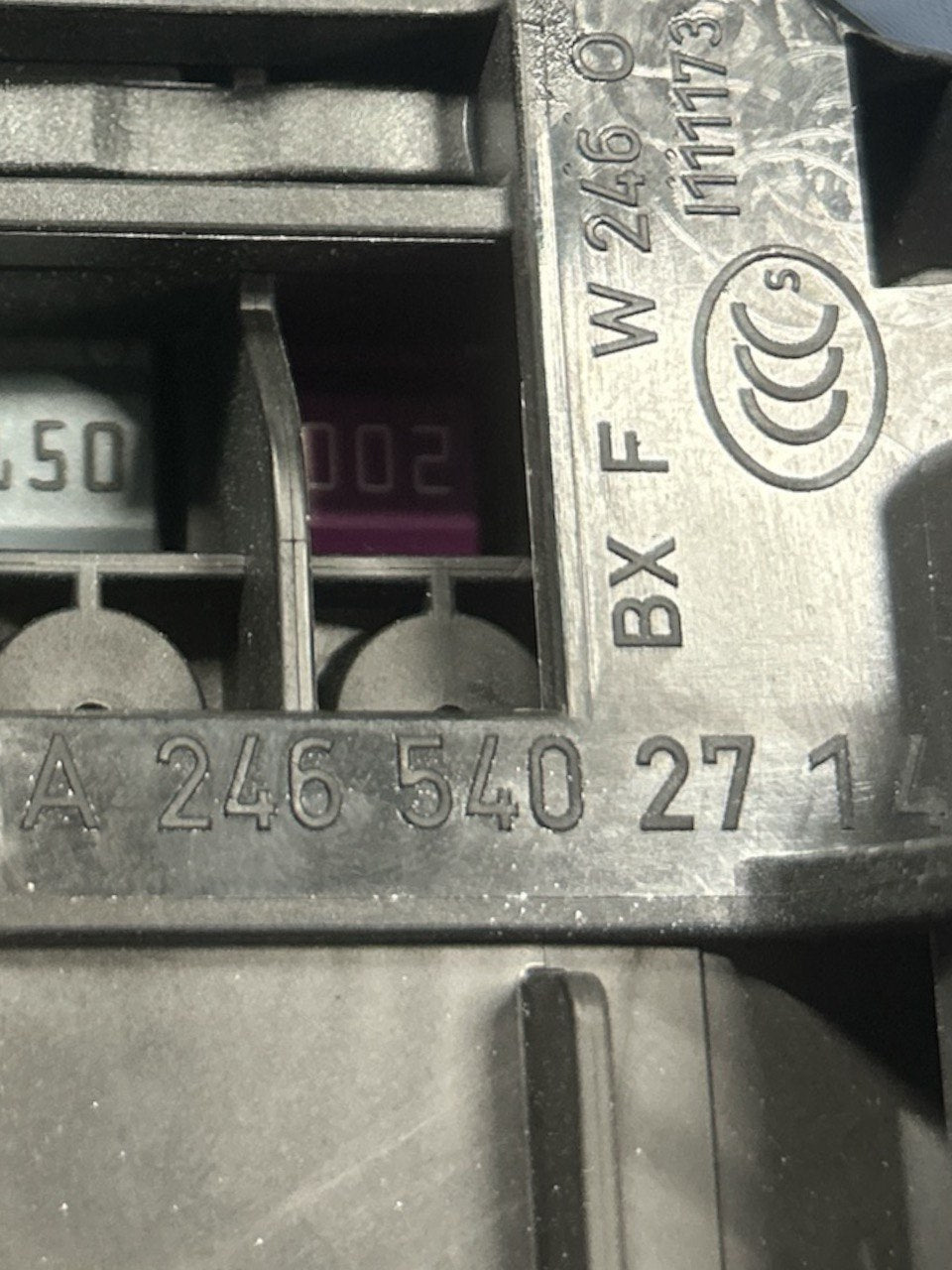 Scatola Porta Fusibili Mercedes Benz GLA (X156) 2.0 Diesel (2013 > 2019) cod.A2465402714 - F&P CRASH SRLS - Ricambi Usati