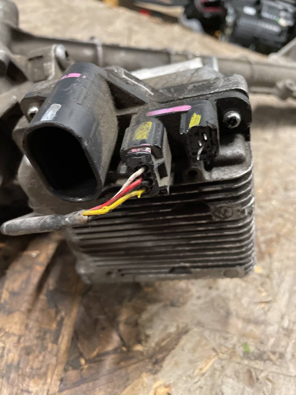 Scatola sterzo mini (r55 - r56 - r57 - r58 - r59 - r60) 138369 10 6783546 - F&P CRASH SRLS - Ricambi Usati