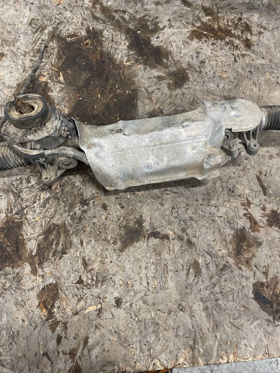 Steering box Volkswagen Passat / Skoda Octavia 7805501468 - F&P CRASH SRLS - Used Parts