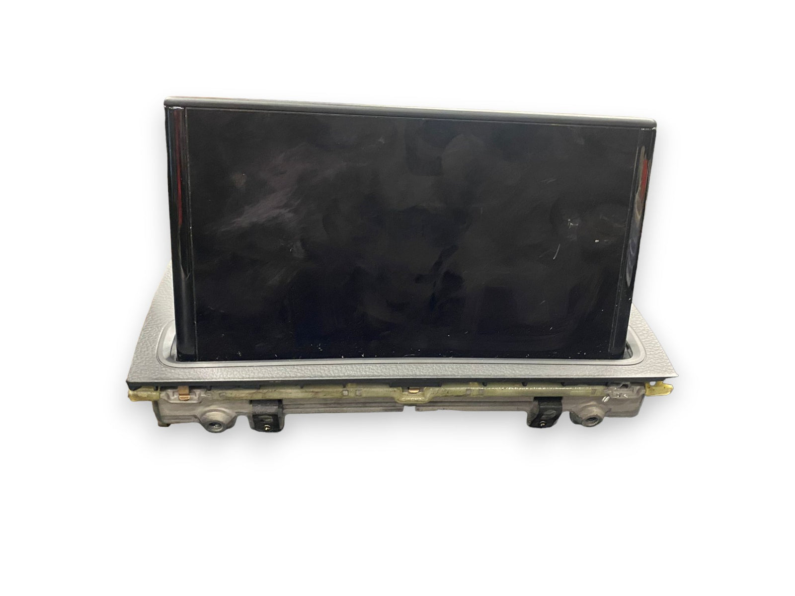 Schermo / display autoradio Audi a3 (8v - 2016) cod:8v0857273m - F&P CRASH SRLS - Ricambi Usati