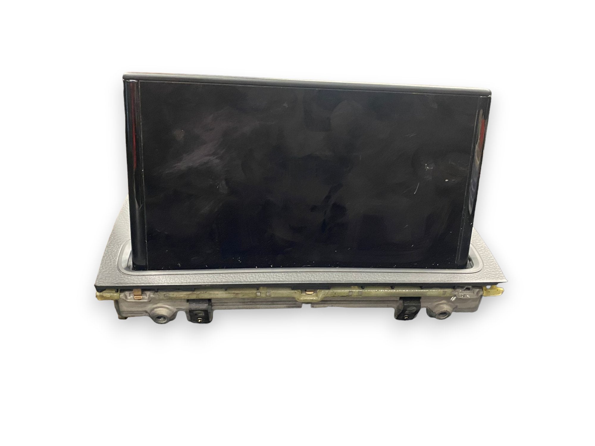 Schermo / display autoradio Audi a3 (8v - 2016) cod:8v0857273m - F&P CRASH SRLS - Ricambi Usati