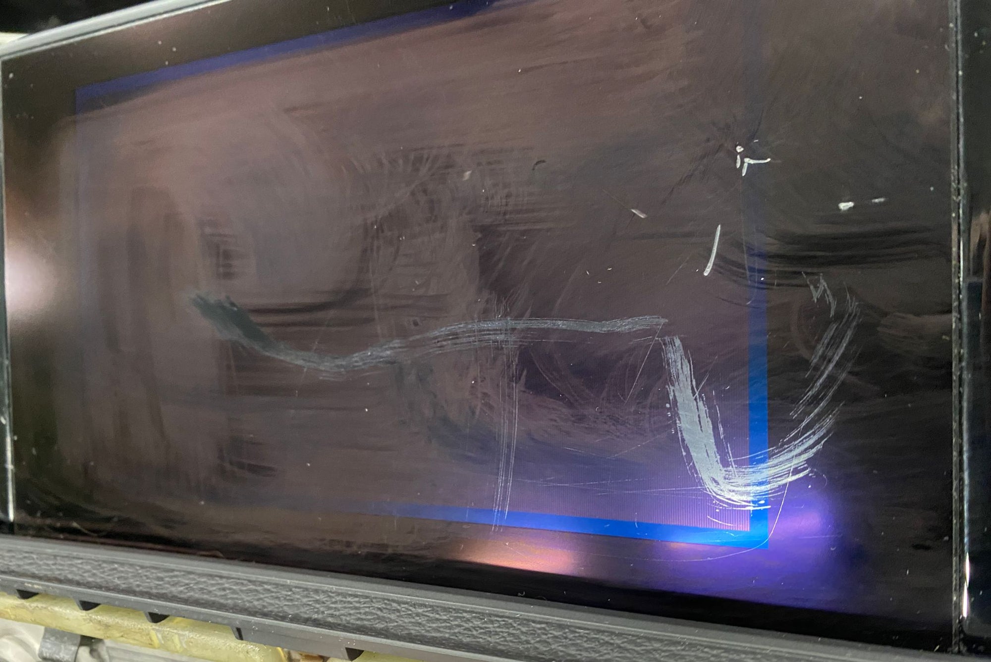 Schermo / display autoradio Audi a3 (8v - 2016) cod:8v0857273m - F&P CRASH SRLS - Ricambi Usati