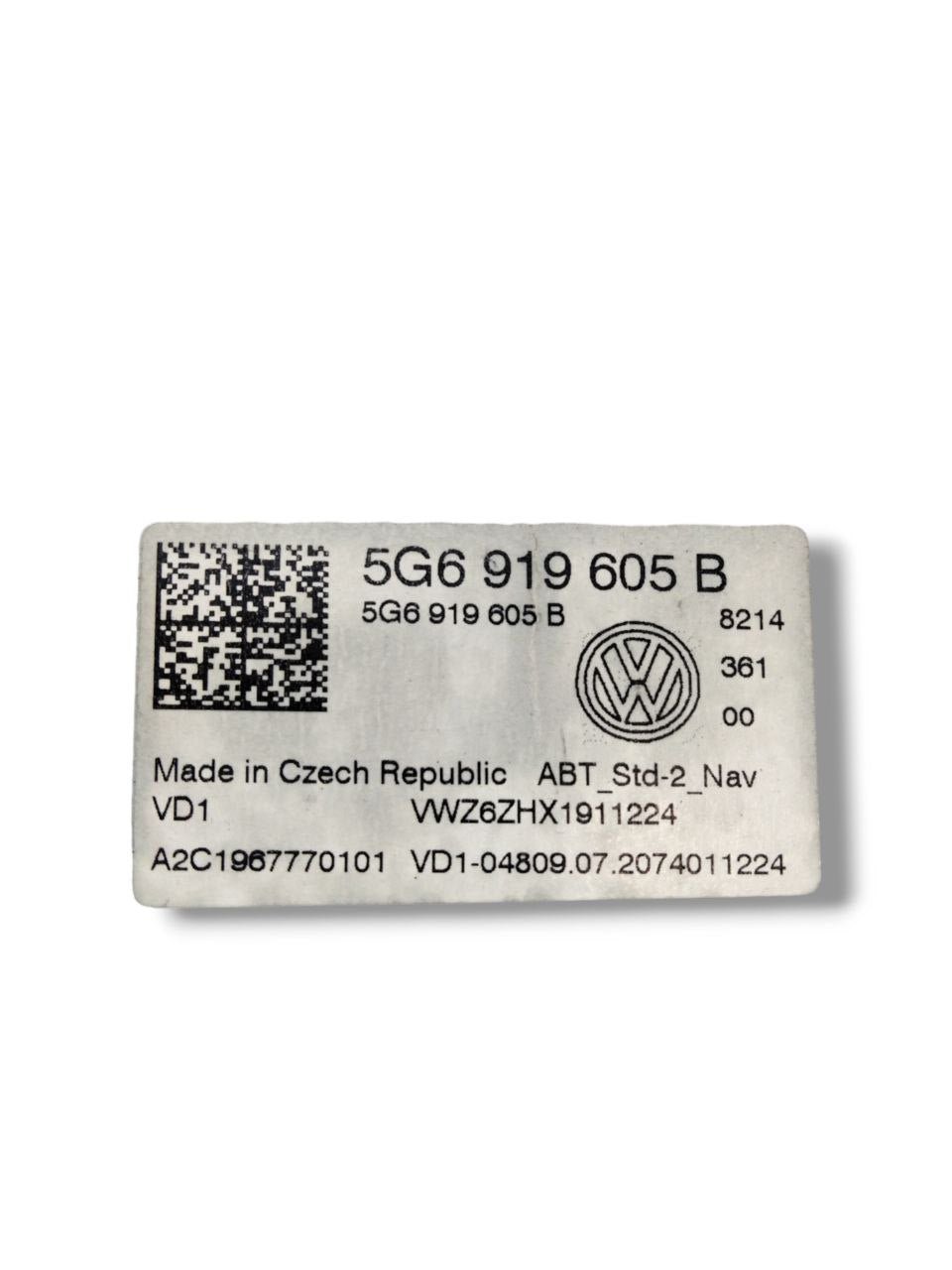 Schermo / display autoradio multifunzione Volkswagen Tiguan ( 2021 ) cod.5G6919605B. - F&P CRASH SRLS - Ricambi Usati