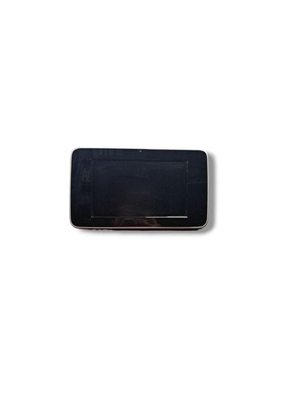 Schermo / display autoradio navigatore Mercedes - Benz Classe C W205 (2013 - 2021) COD:A2059004113 - F&P CRASH SRLS - Ricambi Usati
