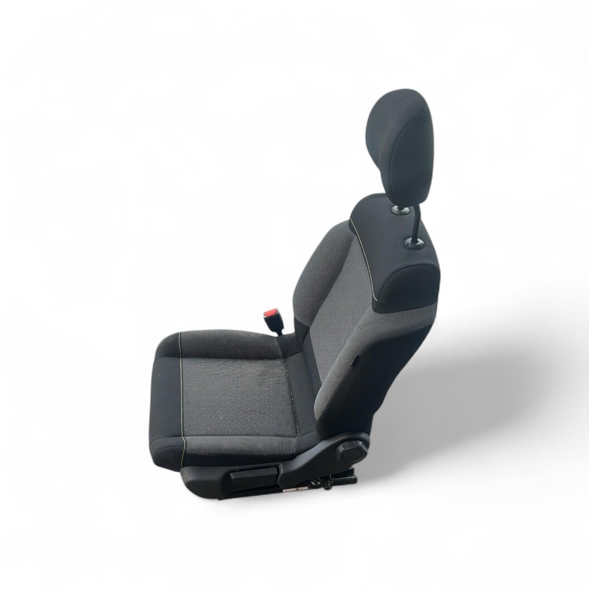 Sedile anteriore guidatore Citroen C3 III (2016 > 2023) in stoffa nero e grigio - F&P CRASH SRLS - Ricambi Usati