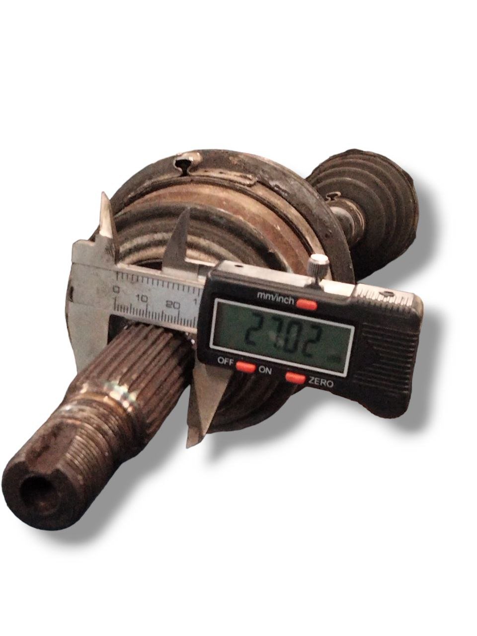 Semiasse/ Albero motore / trasmissione anteriore sinistro (sx) Toyota Yaris 1.4 diesel (2005 - 2011) cod.434200D180 - F&P CRASH SRLS - Ricambi Usati