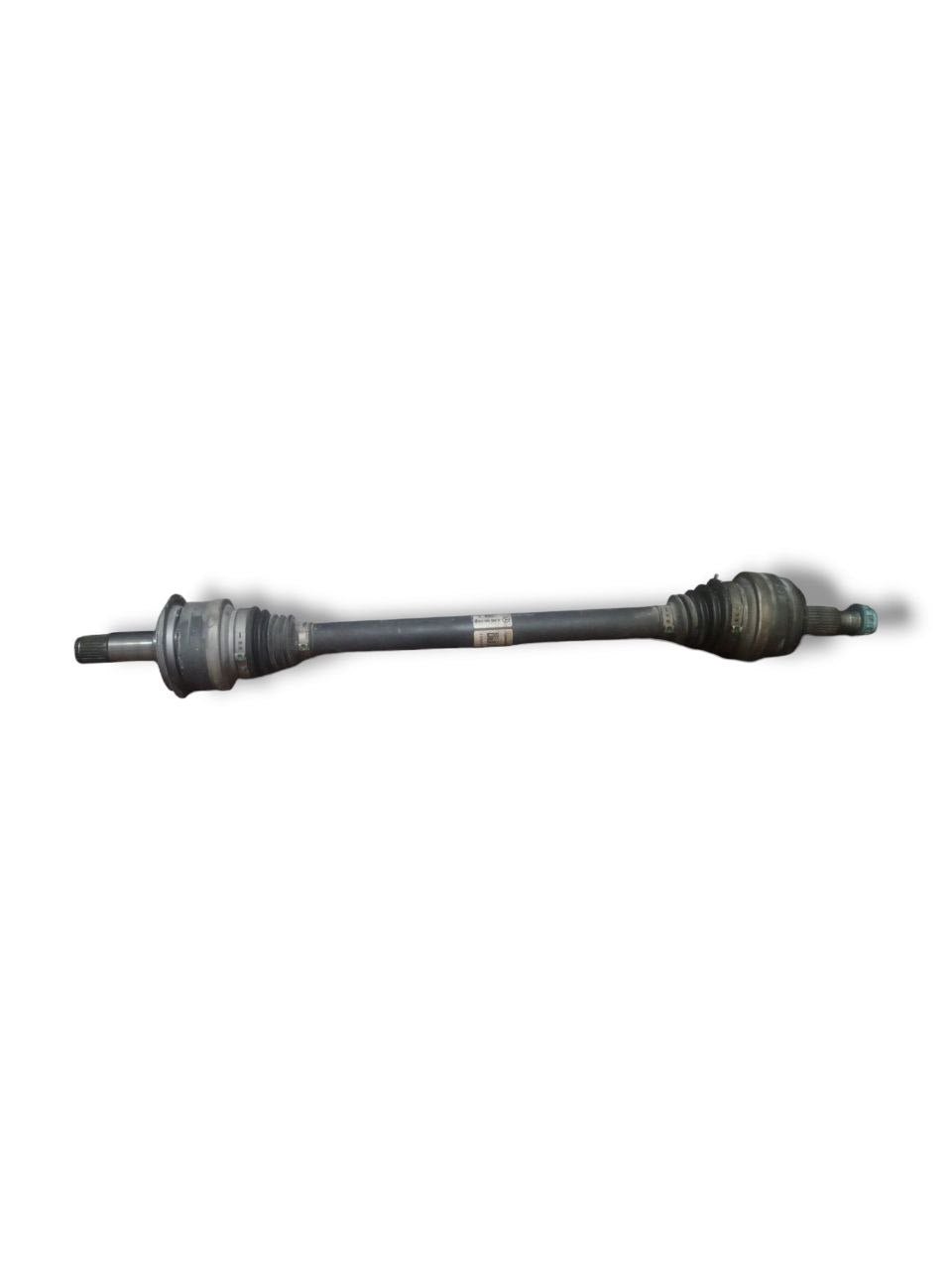Semiasse / Albero Motore / Trasmissione posteriore destro (dx) Mercedes Classe C W205 Berlina 3.0 Benzina (2017) Cambio Automatico 7 Marce cod: A2053503102 - F&P CRASH SRLS - Ricambi Usati